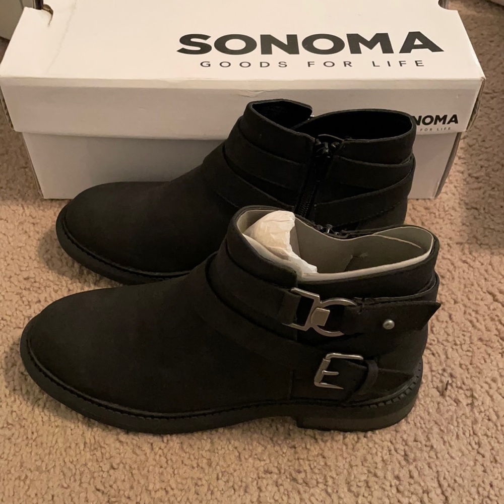 Sonoma ankle boots. Never worn! Size 7
